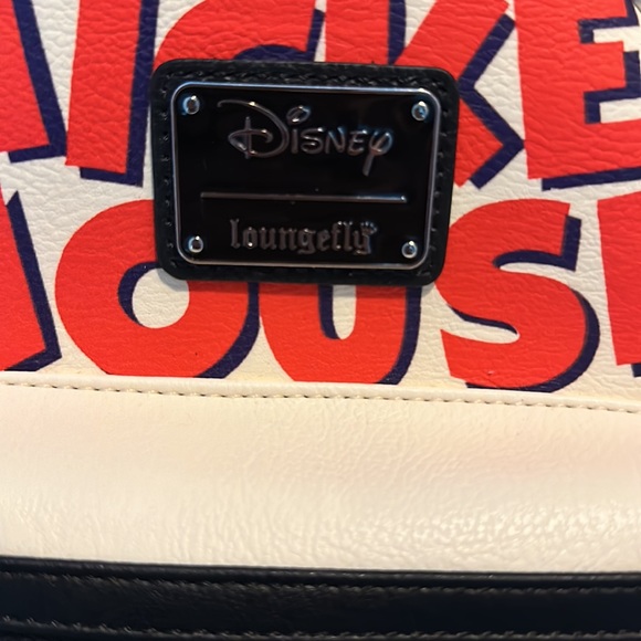 ✨HOST PICK✨ Loungefly Mickey Mouse Backpack - Picture 4 of 7